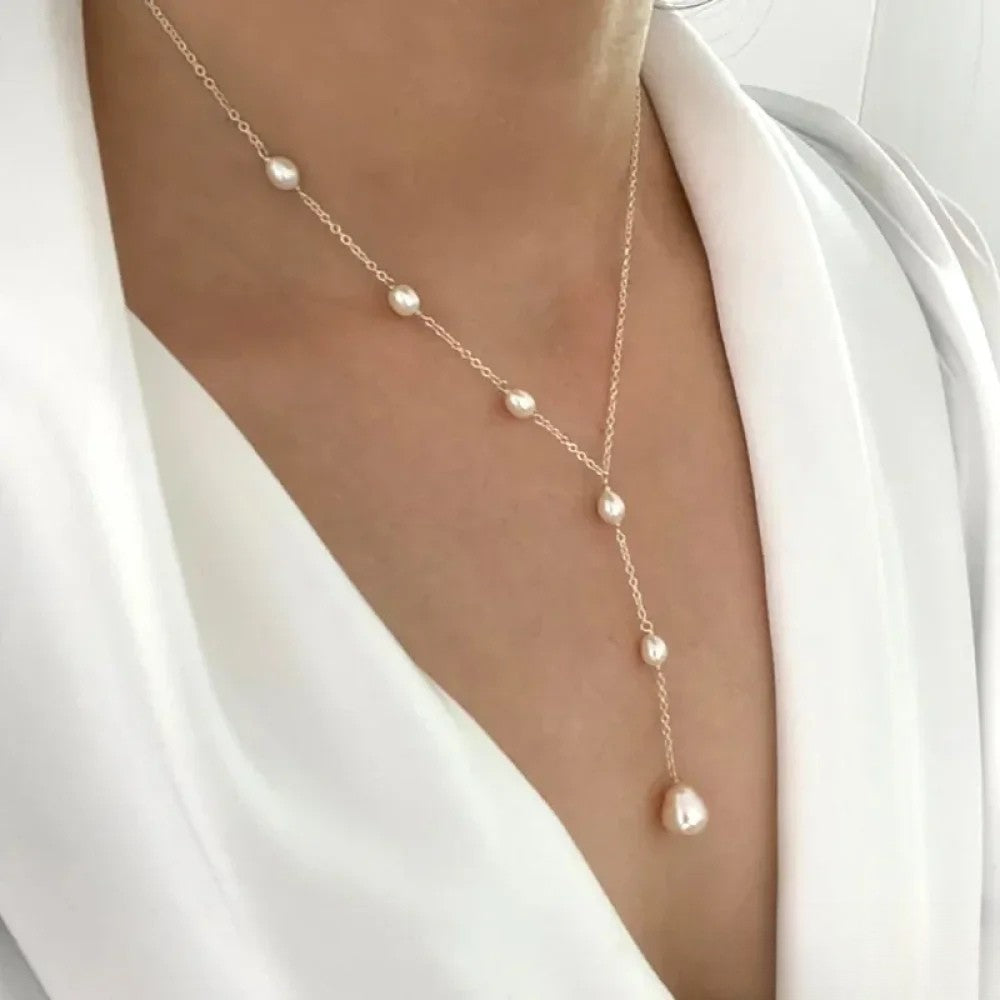 Vintage Pendant Pearl Necklace