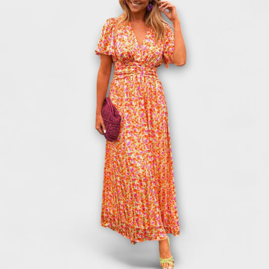 Elsie - Timeless V-Neck Dress
